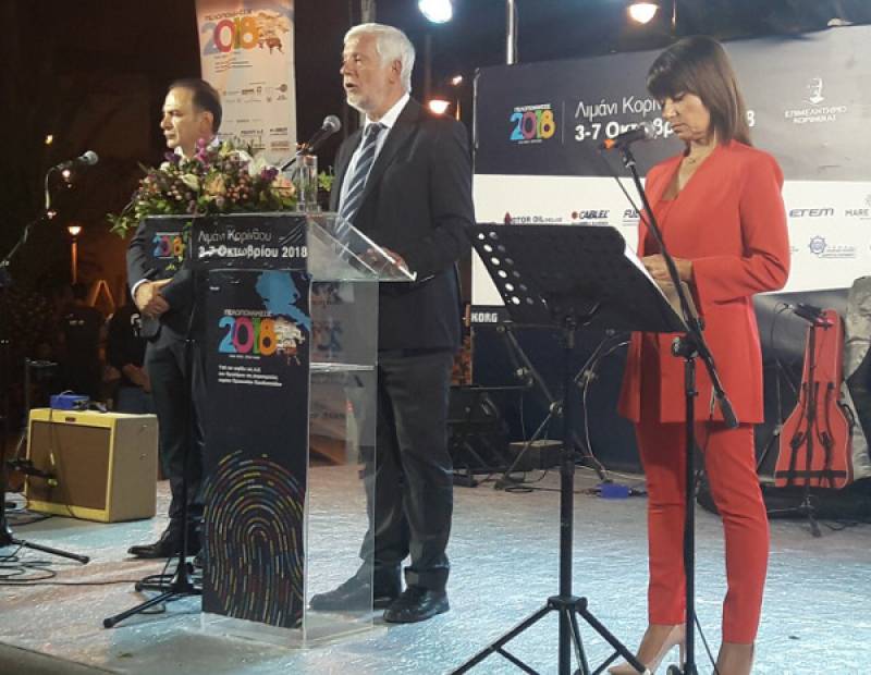 Συνεχίζει να ενώνει τους διαφορετικούς κόσμους ο Τατούλης!