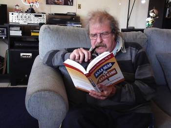 "Μήνυμα εστάλη. Ομως ελήφθη;" από το Γιώργο Πιντέρη