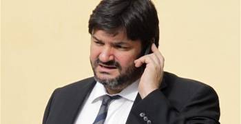 Κρανιδιώτης: Να παραιτηθεί όποιος διαφωνεί με συγκεκριμένες επιλογές