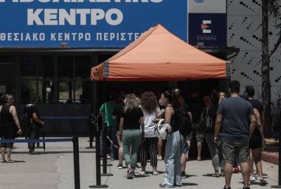 Τρίτη δόση εμβολίου: Διαδικασία για το emvolio.gov.gr - Τι ισχύει για κάθε σκεύασμα