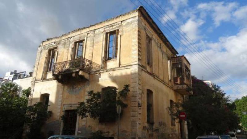 Μέτρα προστασίας της ζωής από τα ετοιμόρροπα κτήρια