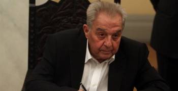 Φλαμπουράρης προς «αντάρτες»: "Συνέλθετε και επανέλθετε, αλλιώς φύγετε"