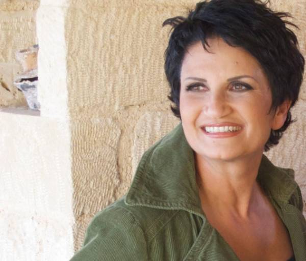 Η Άλκηστη Πρωτοψάλτη στην &quot;Ε&quot;: «Εχω τεράστια υπομονή και τρελή περιέργεια για τη ζωή»