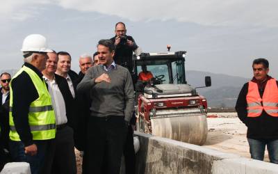 Μητσοτάκης από Γρεβενά: "Κοιτάμε μπροστα. Δεν μας ενδιαφέρουν οι οξύτητες και η πόλωση"