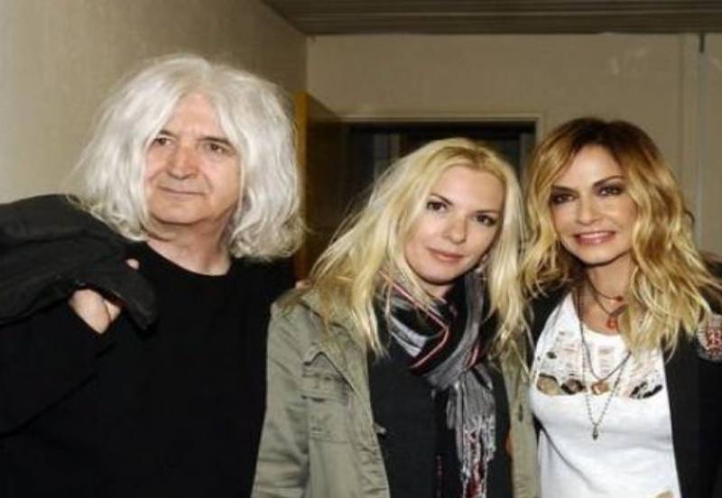 Βίσση, Καρβέλας &amp; Πάνια κάνουν διακοπές στην Καλαμάτα (Φωτογραφίες)