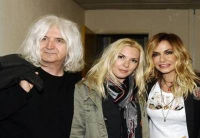 Βίσση, Καρβέλας &amp; Πάνια κάνουν διακοπές στην Καλαμάτα (Φωτογραφίες)