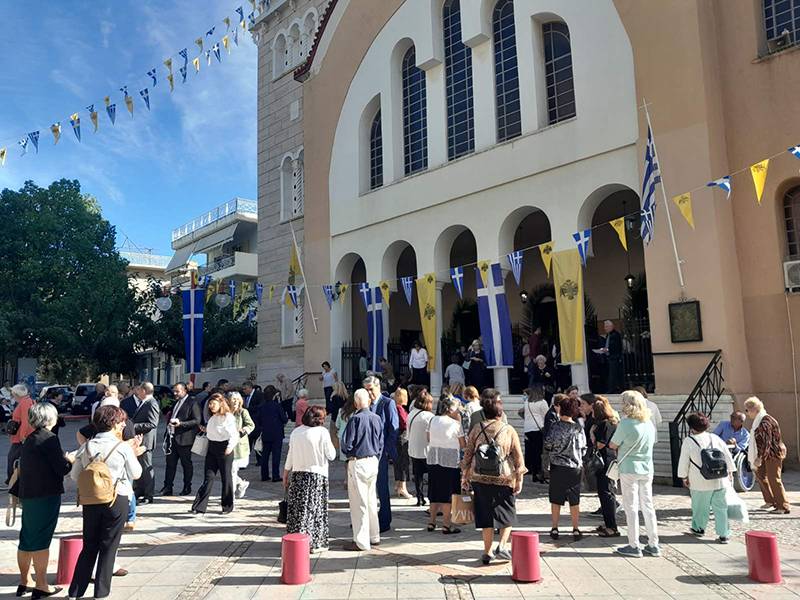 Πλήθος πιστών στον εορτασμό των Ταξιαρχών στην Καλαμάτα