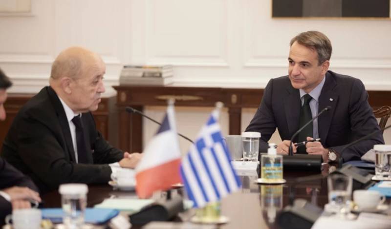 Στο Μαξίμου ο Υπουργός Εξωτερικών της Γαλλίας Jean-Yves Le Drian