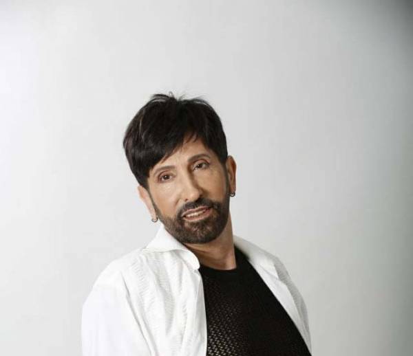 Ο χορογράφος Δημήτρης Παπάζογλου στην "Ε": “Η Καλαμάτα είναι μια πανέμορφη πόλη με υψηλή αισθητική”