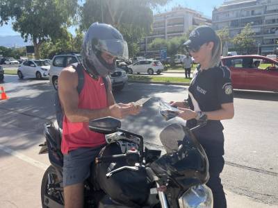 520 έλεγχοι σε μια εβδομάδα: 48 παραβάσεις για μη χρήση κράνους στη Μεσσηνία