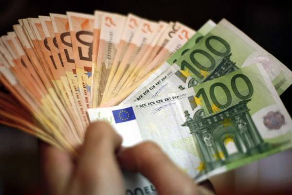 Σπατάλη πόρων και ευκαιριών