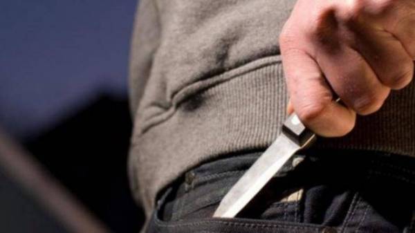 Σύλληψη Πακιστανού με σουγιά στα Φιλιατρά