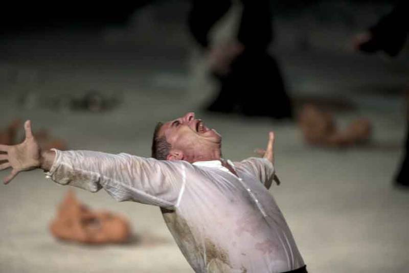 Ο “Οιδίπους Τύραννος” στη σκηνή του Κάστρου Καλαμάτας