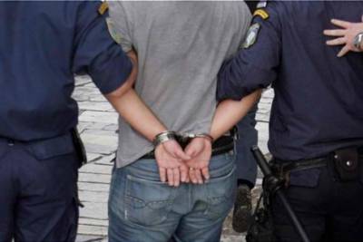 Σύλληψη για κλοπή μηχανής από τα Φιλιατρά