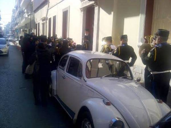 Χριστουγεννιάτικα κάλαντα στον μητροπολίτη Μαντινείας και Κυνουρίας Αλέξανδρο (φωτογραφίες)