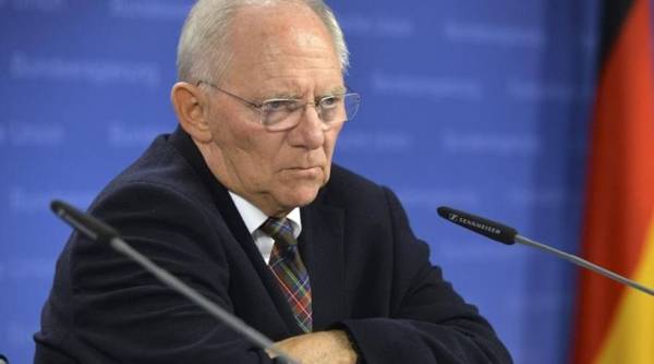 Σόιμπλε: Δε θα ήθελα να είμαι στη θέση του Βαρουφάκη αν δεν πληρώσει εγκαίρως