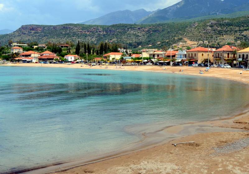 Δύο ναυαγοσώστες για τη Δυτική Μάνη