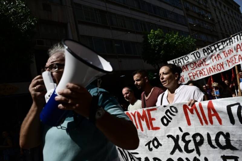 ΑΔΕΔΥ: Στάση εργασίας την Πέμπτη για τον προϋπολογισμό