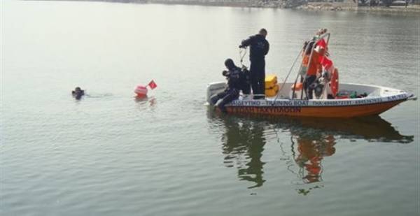 Άκαρπη η έρευνα για τον Βαγγέλη Γιακουμάκη στον βυθό της Παμβώτιδας