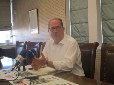 Επίθεση Νίκα στους κομματικούς κομισάριους