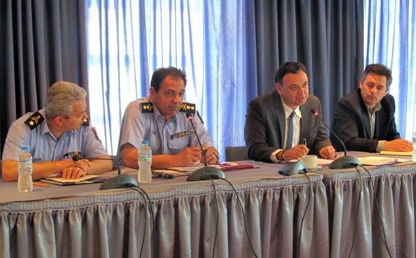 Συντονισμός δράσεων για δασικές πυρκαγιές στην Πελοπόννησο