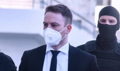 Μπάμπης Αναγνωστόπουλος: Μεταβίβασε την ακίνητη περιουσία του στην οικογένεια της Καρολάιν (Βίντεο)