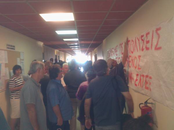 Υπό κατάληψη η Διεύθυνση Δευτεροβάθμιας Εκπαίδευσης Μεσσηνίας