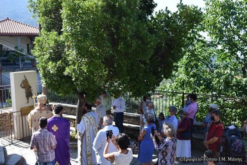 Στα Άνω Τσέρια ο μητροπολίτης Μάνης Χρυσόστομος Γ' (φωτογραφίες)