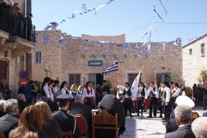 Με λαμπρότητα γιορτάστηκε η 192η επέτειος από την εξέγερση των Μανιατών στην Αρεόπολη (φωτογραφίες)