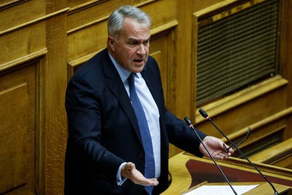 Ειρωνίες Βορίδη σε Τσίπρα για ελαιοπαραγωγούς: “Θα δώσω ό,τι έδωσε και αυτός... μηδέν”