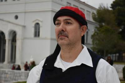 Θεόδωρος Λάμπρος: «Δυστυχώς υπάρχει τεράστιο έλλειμμα ιστορικής γνώσης»