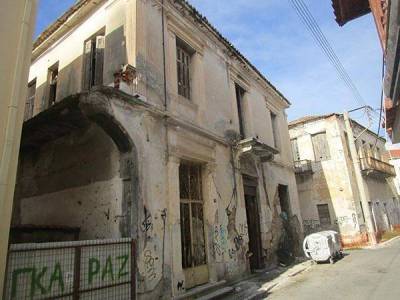 Με διαδικασία fast track στους δήμους εγκαταλελειμμένα διατηρητέα