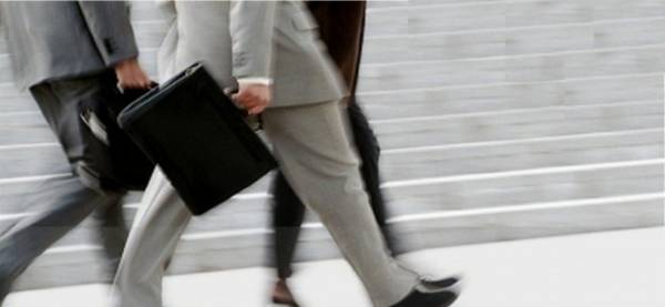 «Μαϊμού» εφοριακός επιχείρησε να ελέγξει ακομα και την προϊσταμένη της ΔΟΥ Καλαμάτας