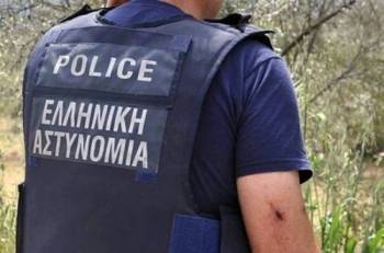 Βούλγαρος και Ρουμάνος προσποιήθηκαν τους αστυνομικούς και λήστεψαν Αφγανό
