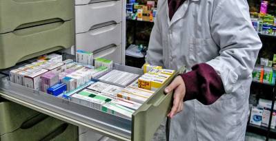 Κορονοϊός: Στη «μάχη» των εμβολιασμών και τα φαρμακεία - Το σχέδιο του υπ. Υγείας (Βίντεο)