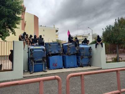 Να τελειώνουμε με την παρακμή των καταλήψεων