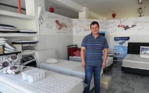 Παναγιώτης Τσόλκας: Ενας πιλότος που φτιάχνει... στρώματα στην Καλαμάτα