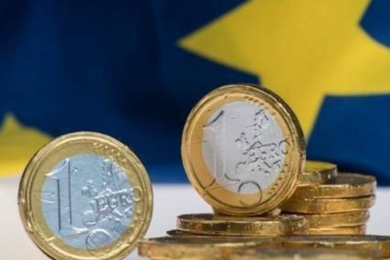 Προβλέψεις για υπεραπόδοση της ελληνικής οικονομίας το 2024 σε σχέση με την Ευρωζώνη