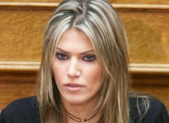 Υποψήφιες της "Ελιάς" περιοδεύουν στη Λακωνία