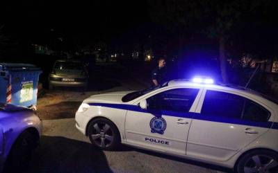 4 συλλήψεις για ναρκωτικά σε Αριοχώρι, Τρίοδο και Θουρία