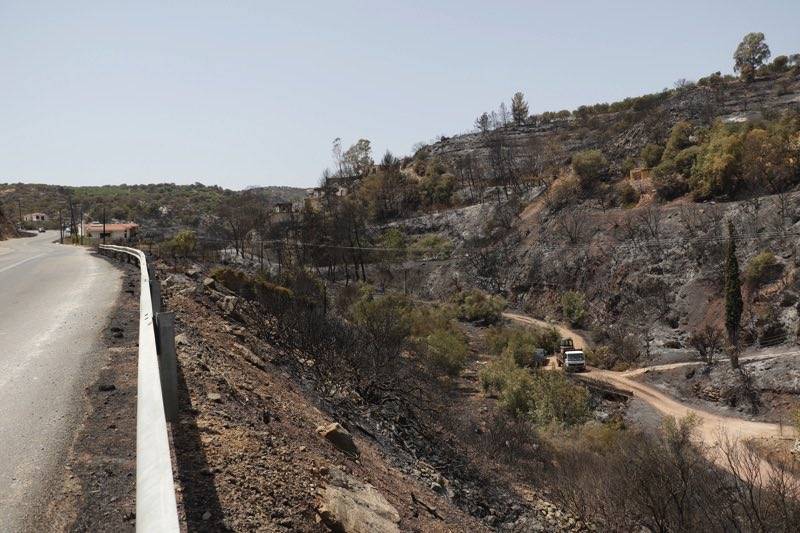 Θεωρίες συνωμοσίας ή πολιτική προστασία;