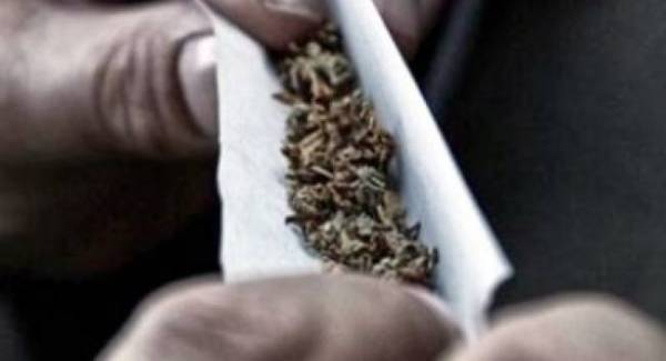 Τρεις νεαροί συνελήφθησαν με χασίς στην Καλαμάτα