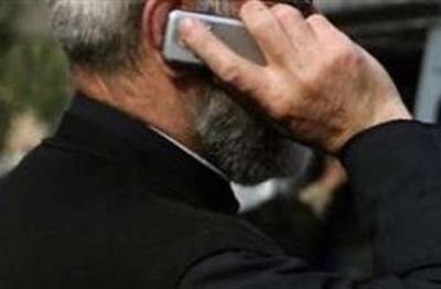 29χρονη εξαπατούσε ιερείς της Καλαμάτας