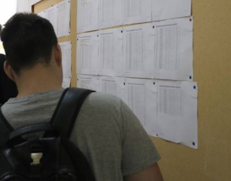 Μεσσηνία: Με χαμόγελο και αισιοδοξία ξεκινούν οι νέοι φοιτητές (φωτογραφίες)