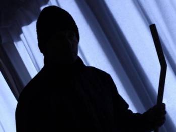 Διάρρηξη στ' Αρφαρά την ώρα της Ανάστασης