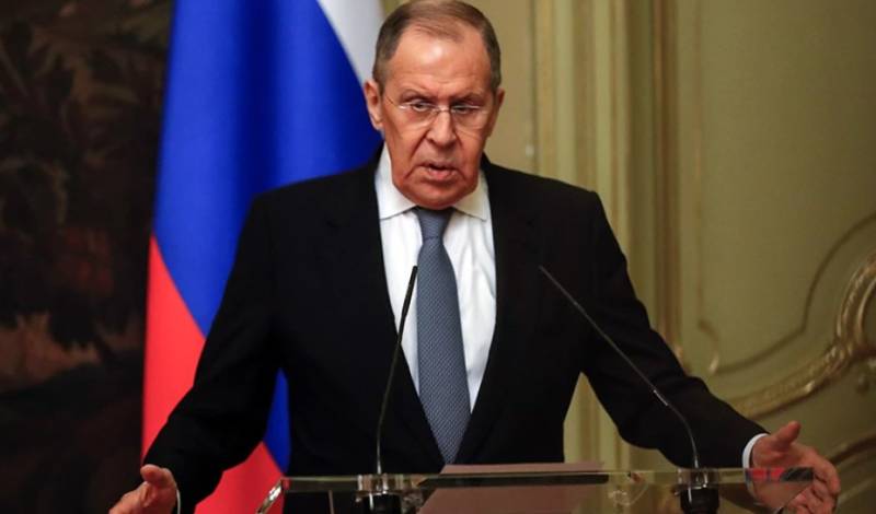 Λαβρόφ: Δεν σταματά ο πόλεμος μέχρι την τελική συμφωνία