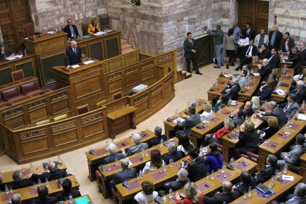 Δημοψήφισμα το Γενάρη ανακοίνωσε ο πρωθυπουργός: «Ναι» ή «όχι» στη νέα δανειακή σύμβαση