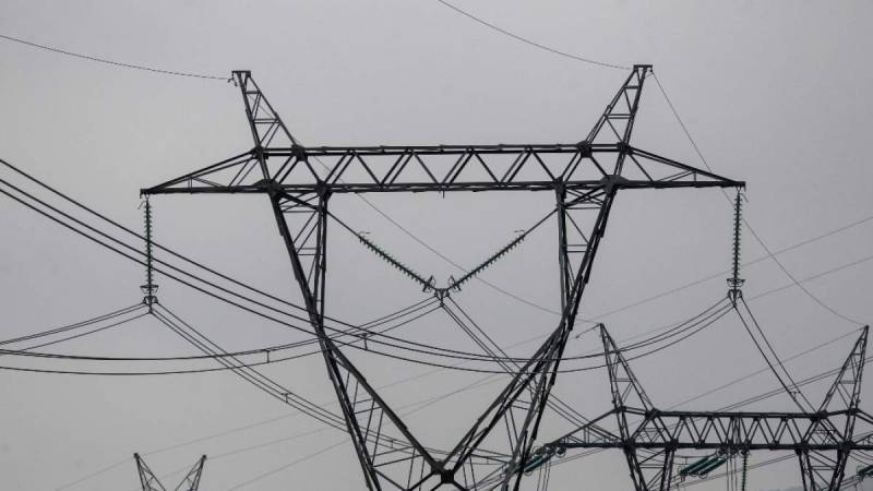 ΡΑΕ: Στα 591,45 εκατ. ευρώ τα υπερκέρδη των εταιρειών ηλεκτρικής ενέργειας