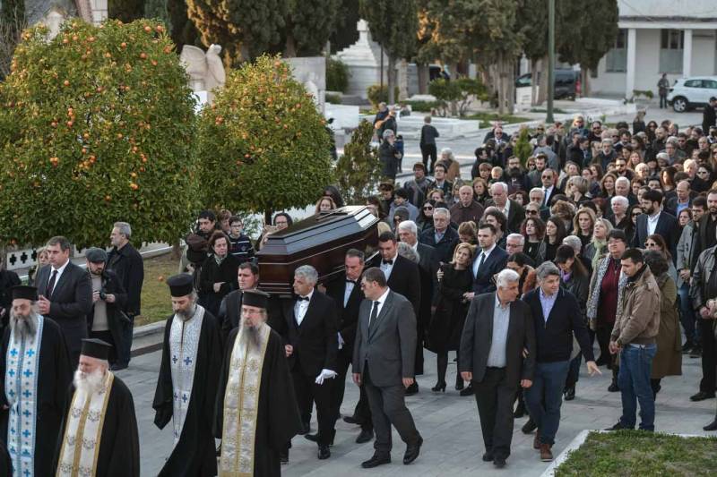 Το τελευταίο αντίο στην Κική Δημουλά