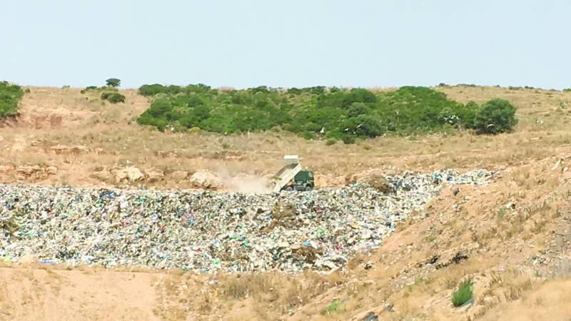 Οι Οικολόγοι Πράσινοι στο σκουπιδότοπο στο Αλιμάκι